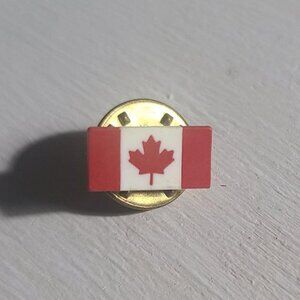 Canada Maple Leaf Flag Vintage Lapel Pin